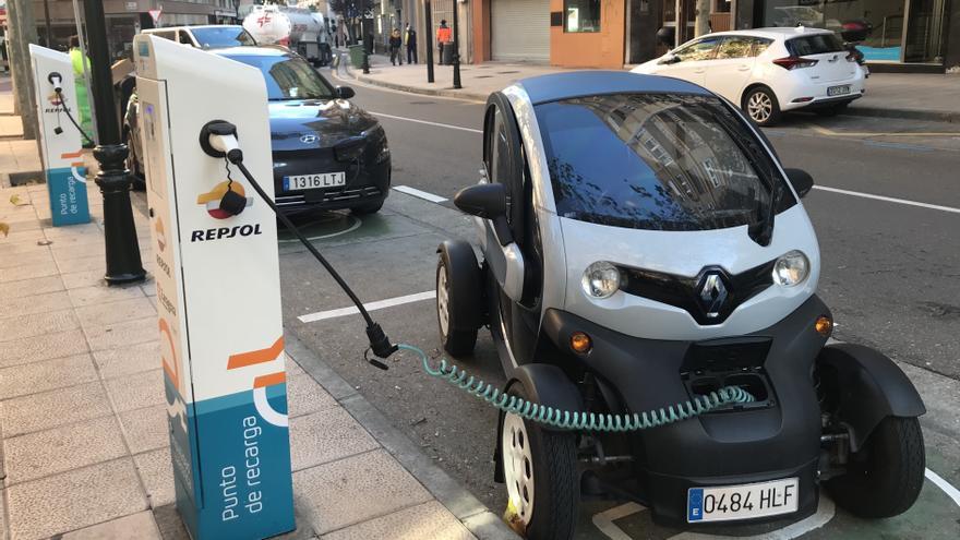 El coche eléctrico sigue al ralentí en las carreteras de Aragón