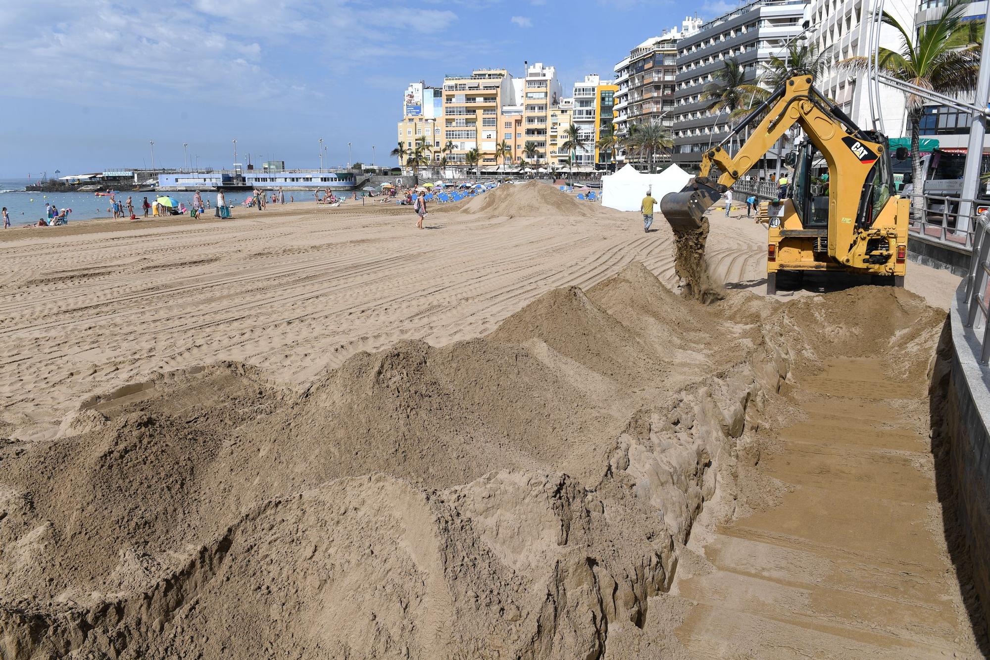 Las Canteras prepara la Navidad