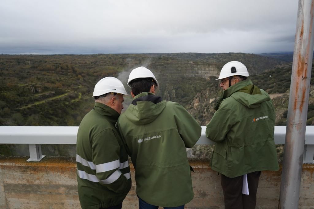 GALERÍA | Las impresionantes imágenes de la suelta artificial de caudal desde la presa de Almendra