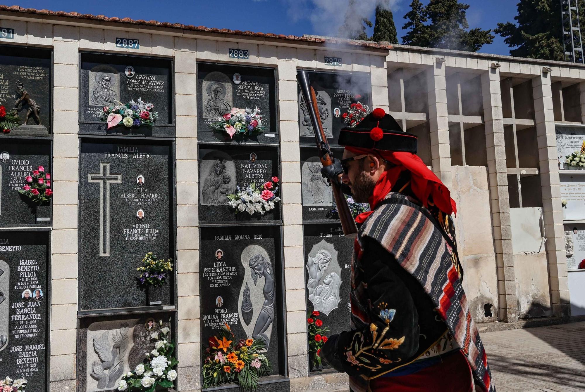 Salvas a los difuntos en Banyeres