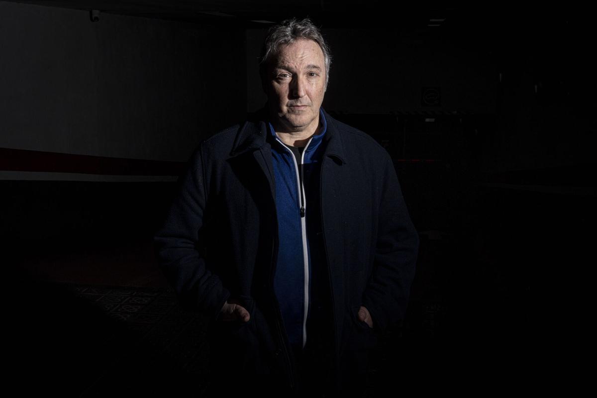 Carlos Zanón, fotografiado en Barcelona antes de la entrevista