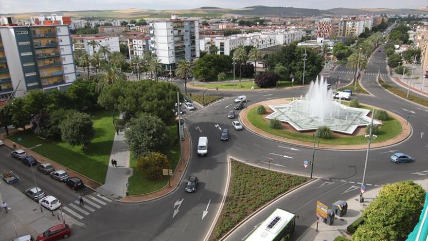 Una gran bandera blanca y verde ondeará en la plaza de Andalucía