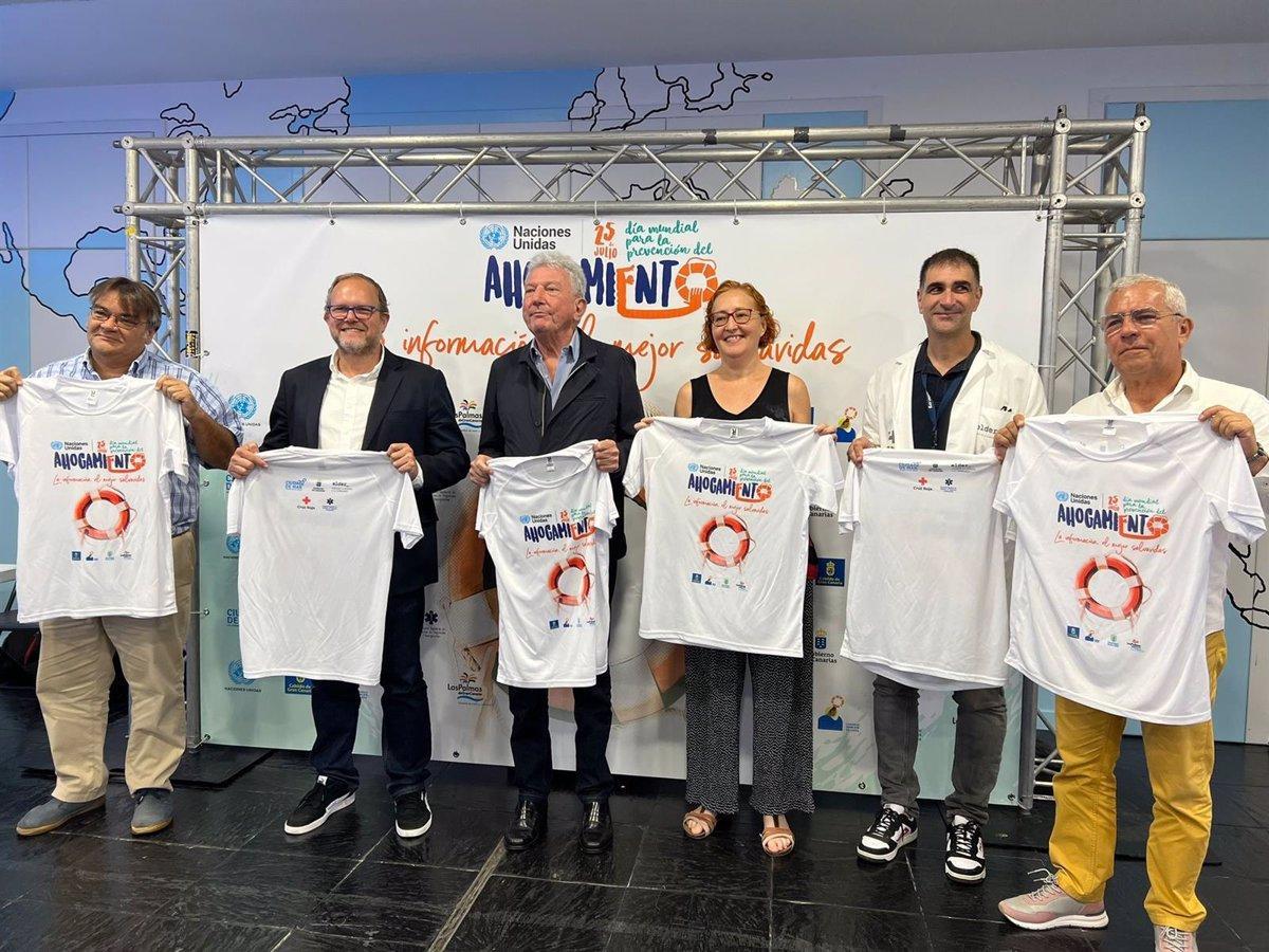 Presentación de la campaña para la prevención de accidentes acuáticos 'Canarias, 1500 Km de Costa'.