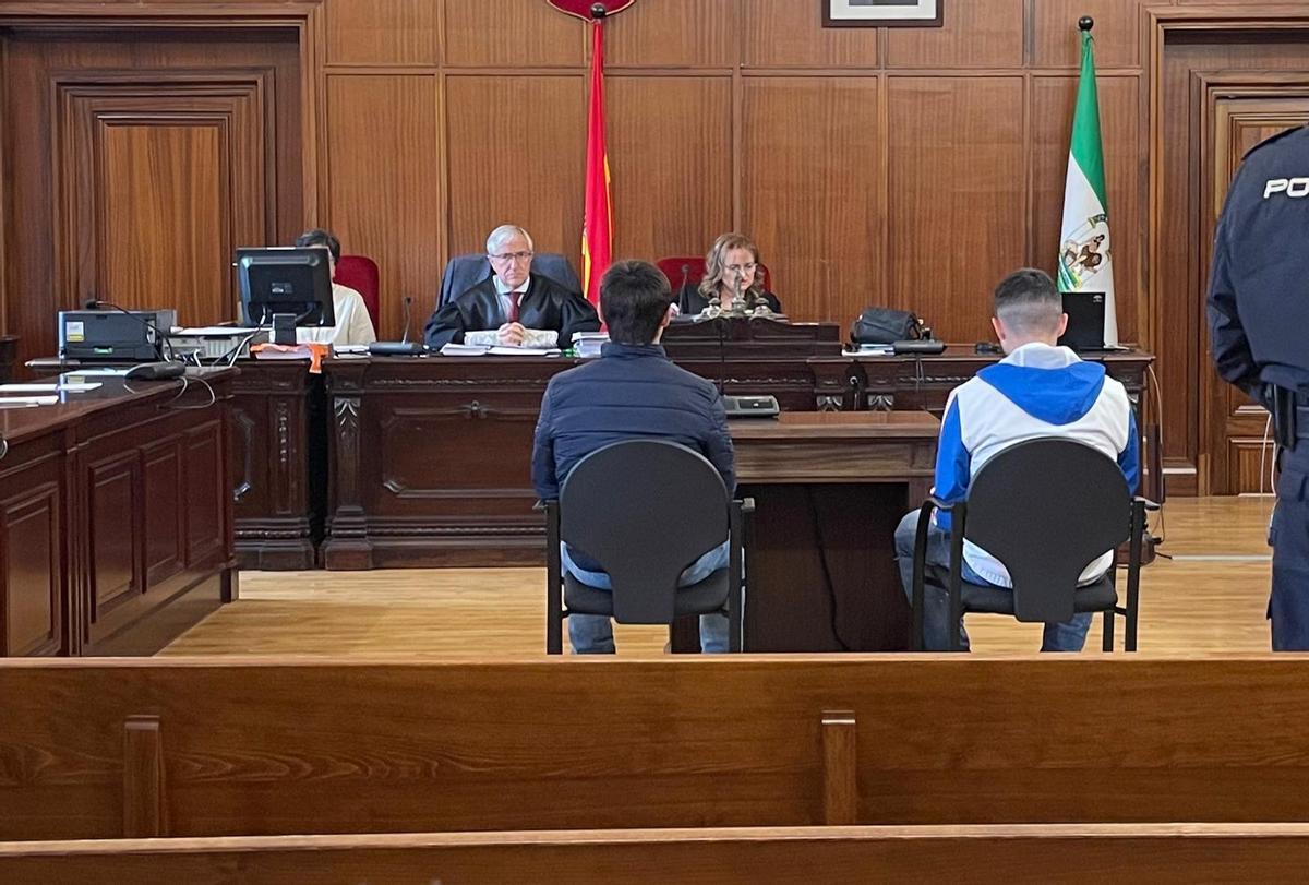 Los dos jóvenes acusados.