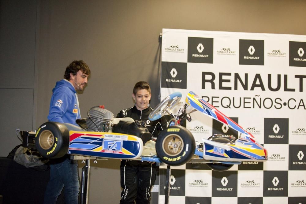 Fernando Alonso entrega los premios Reanult Kart