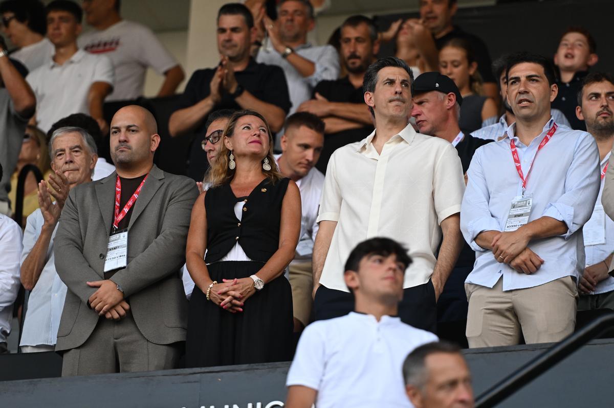González, Carrasco, Voulgaris y Soria, en el palco.