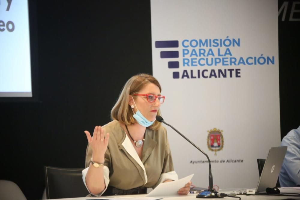 Arrancan los trabajos de la comisión de recuperación de Alicante tras la pandemia con las reuniones sectoriales de sanidad, turismo y economía.