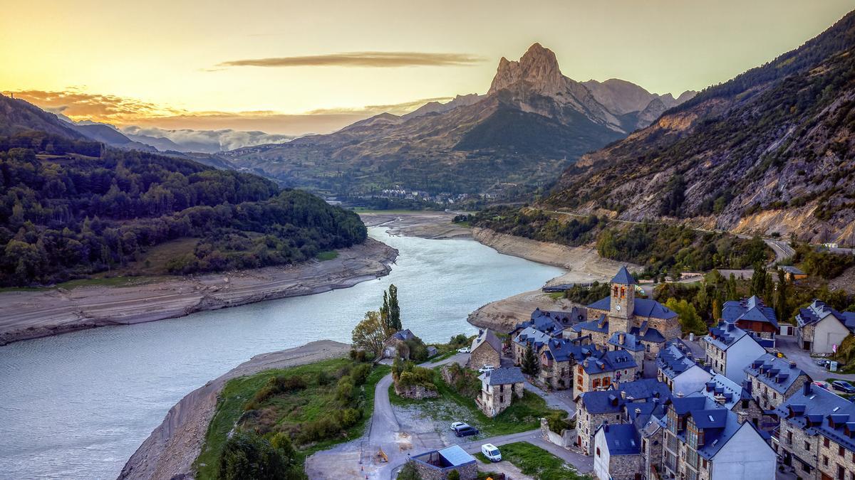 El pueblo de España que es un viaje a la película Frozen