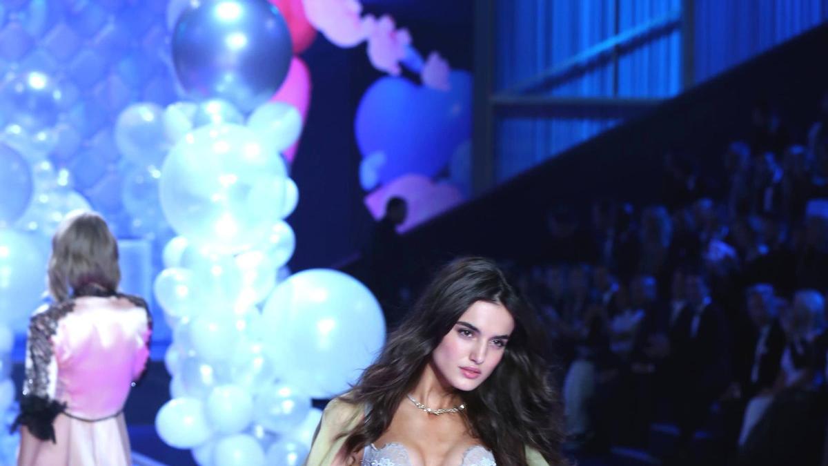 blanca padilla victorias secret