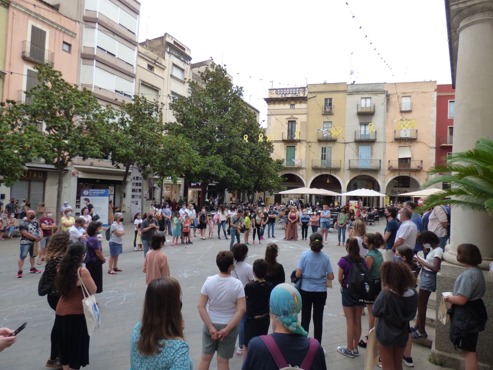 Minut de silencia a Figueres contra les violències masclistes