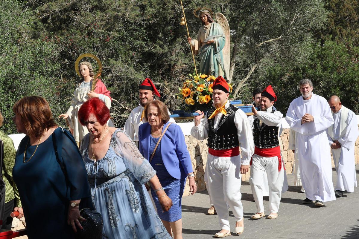Todas las fotos de las fiestas patronales de Sant Rafel Todas las fotos de las fiestas patronales de Sant Rafel