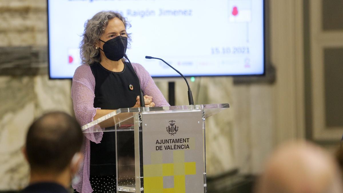 Lola Raigón, durante la ponencia.