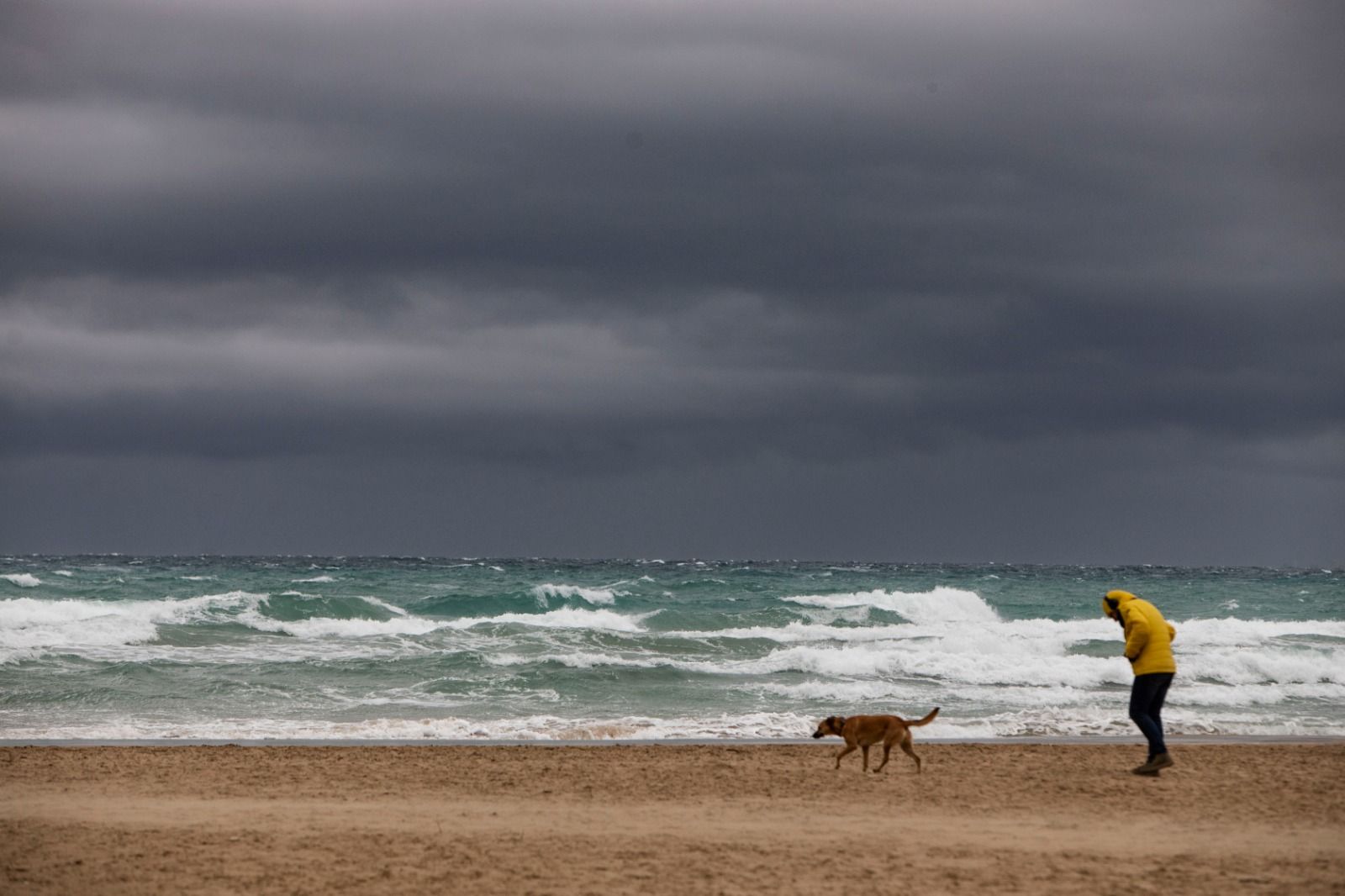 Vuelven las lluvias a València tras un fin de semana cálido