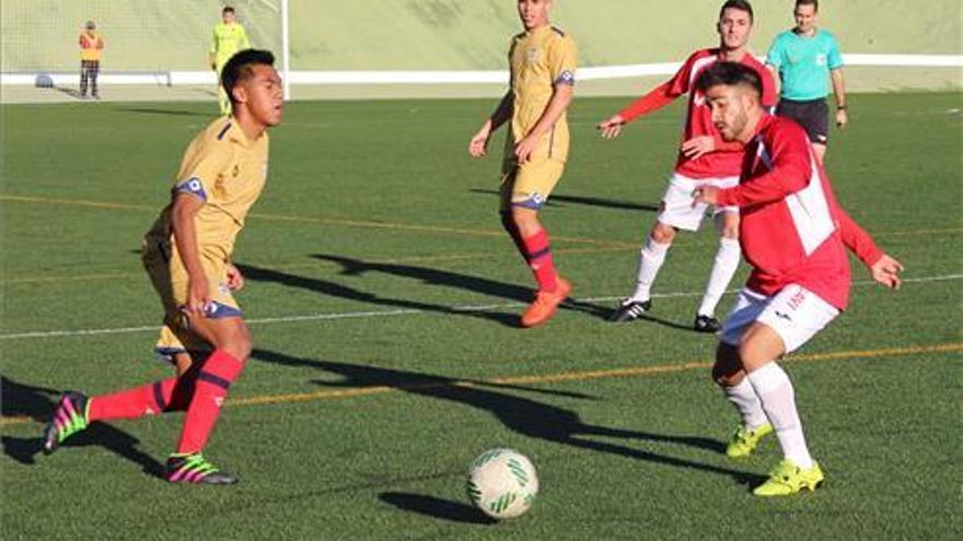 El Atlético Espeleño se impone con sufrimiento al colista