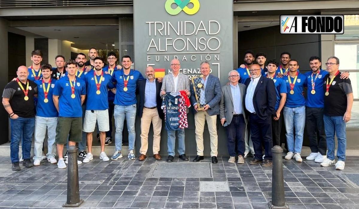 Recepción del Horneo EÓN Alicante en la sede de la Fundación Trinidad Alfonso.