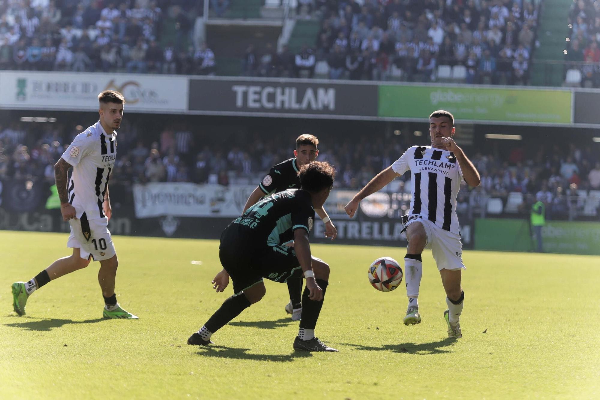 Galería | La victoria contra el Atlético Baleares, con más de 12.000 espectadores, en imágenes