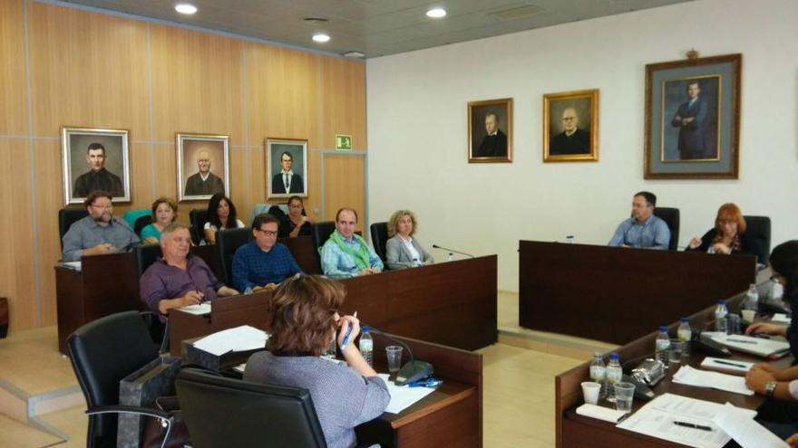 Los concejales del Ayuntamiento de Sant Josep, durante el pleno.