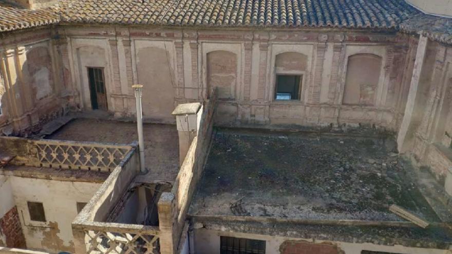 Estado del claustro que se va a rehabilitar en Beniparrell.