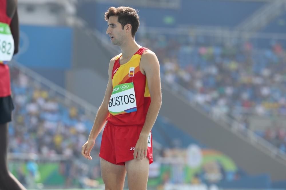 David Bustos pasa a semifinales de 1.500