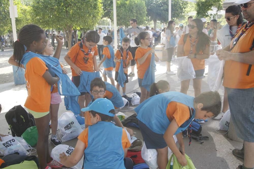 Murcia saca la basuraleza de su río