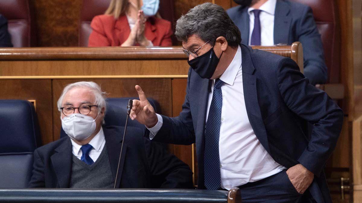 José Luis Escrivá en el Pleno del Congreso.