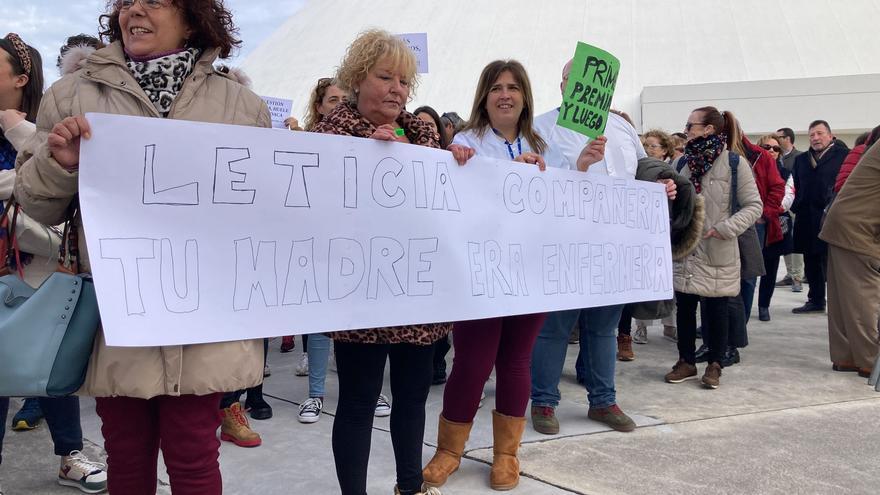 Doscientos sanitarios piden a los Reyes en Avilés mejores condiciones de trabajo