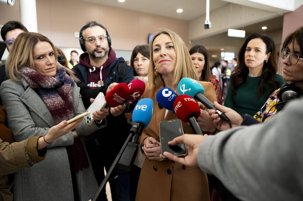 Fotogalería | María Guardiola visita el Hospital Universitario de Cáceres