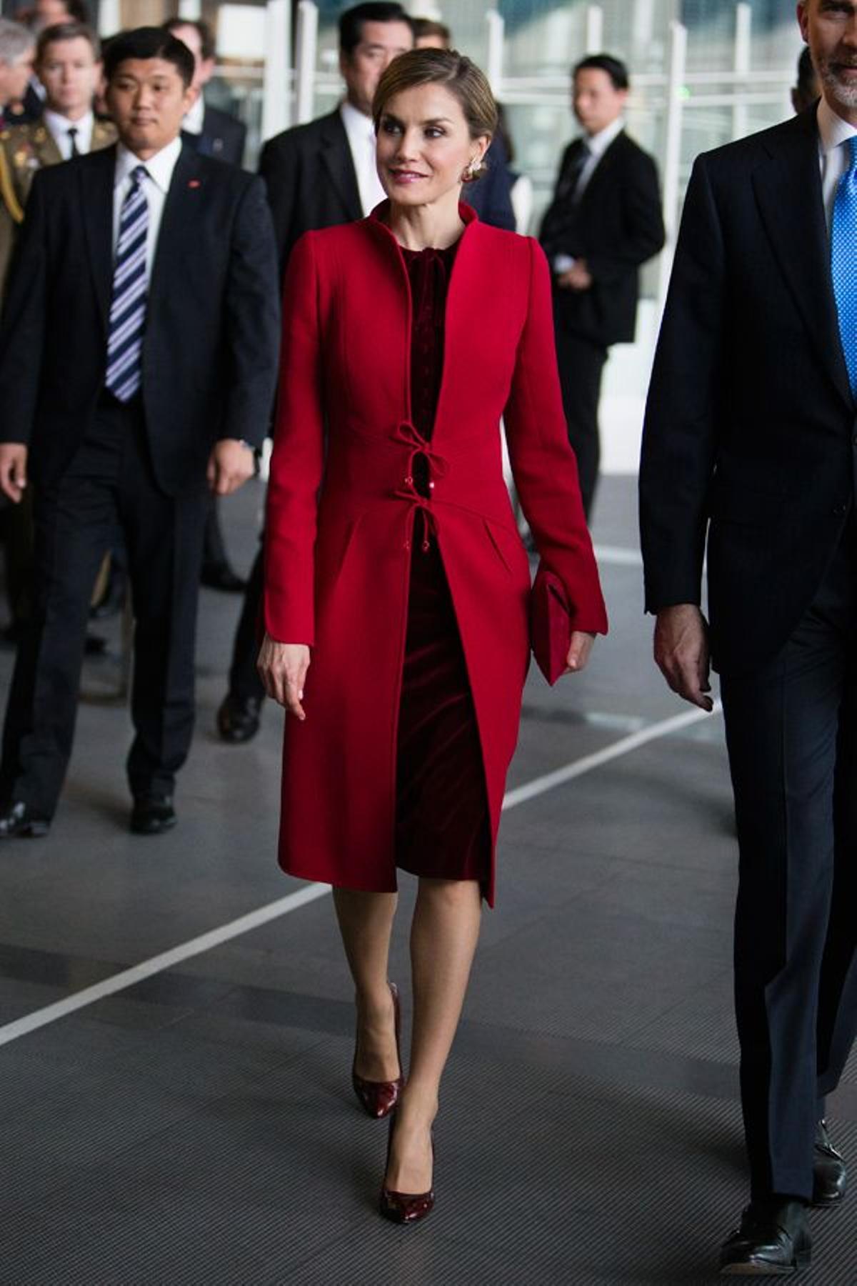 Inspiración bodas: Doña Letizia con vestido rojo terciopelo