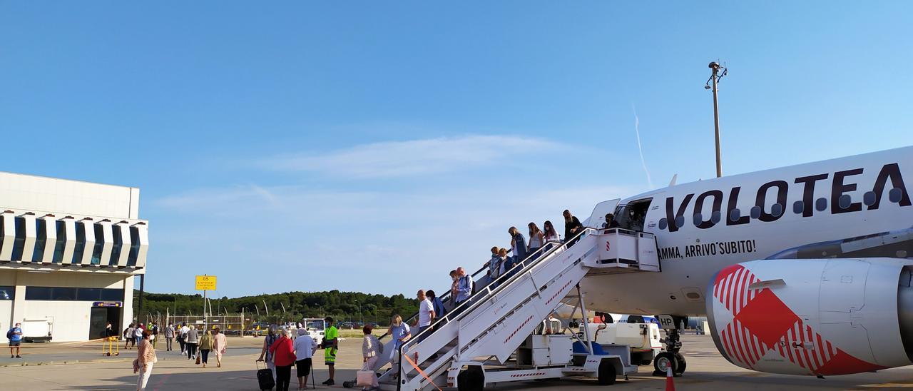 Imagen de un vuelo de Volotea en el aeropuerto de Castellón.
