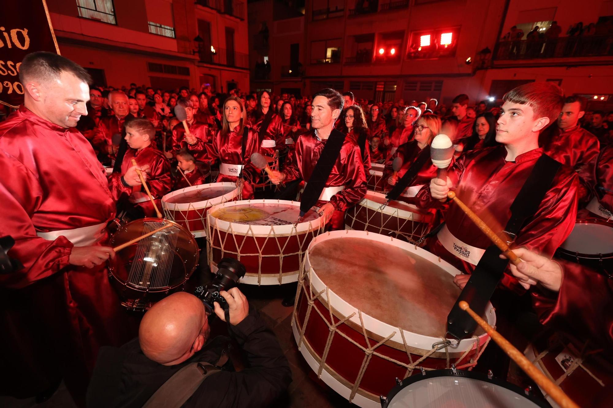 Las imágenes de la rompida de la hora en Almassora con Marcelino como protagonista