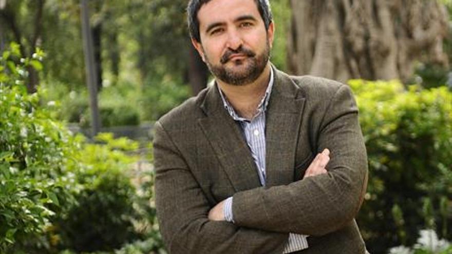 La novela de Daniel Ruiz ‘La gran ola’ gana el Premio Tusquets