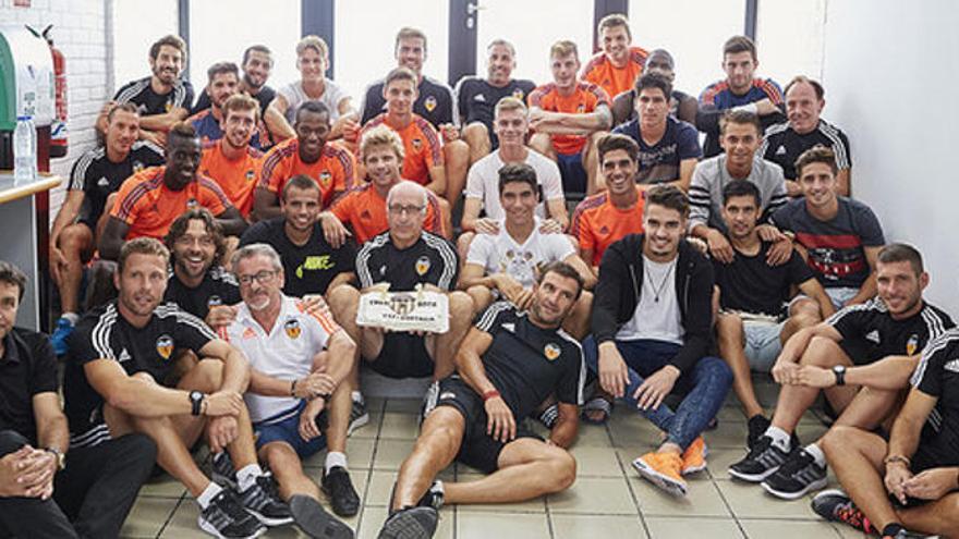 El VCF Mestalla festejó con una tarta sus 71 años de historia