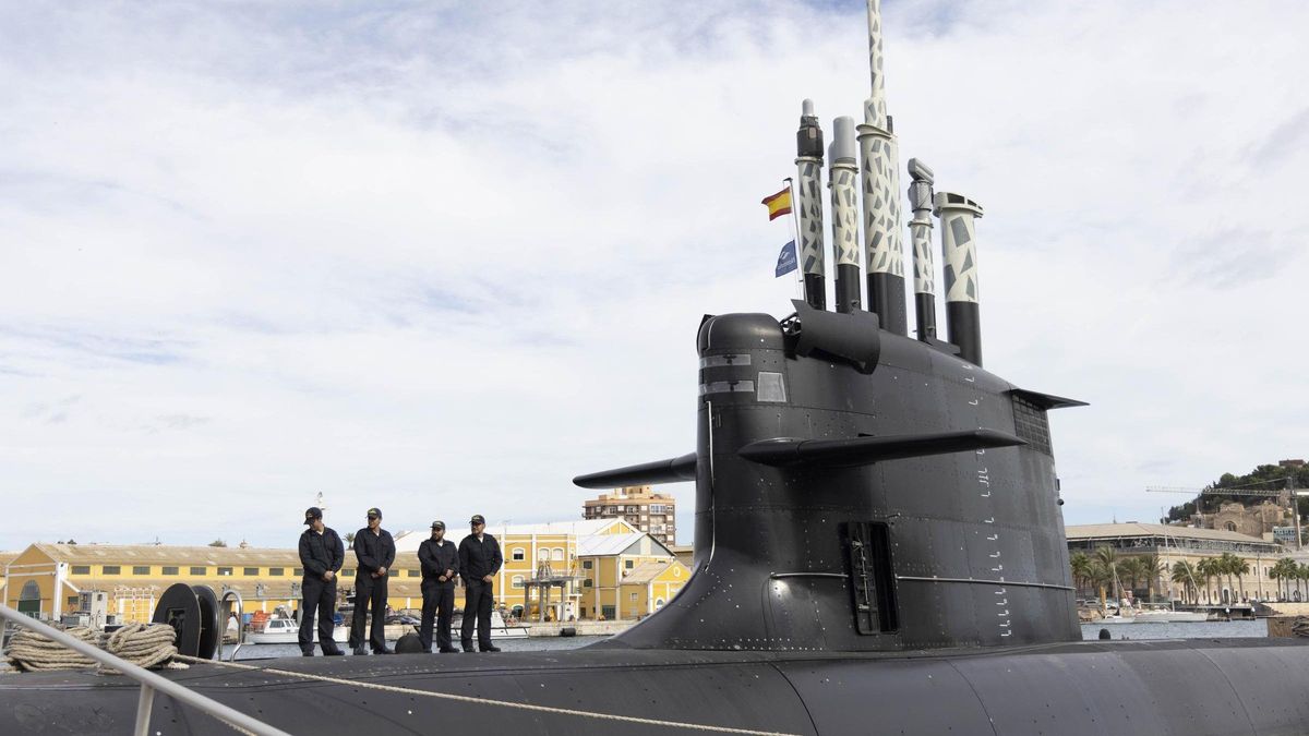 El submarino S-81 en Cartagena.