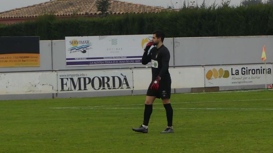 Aroca rep un gol quatre partits i mig després.