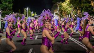 El Desfile Alegórico del Carnaval de Madiera, que inunda Funchal de brillo, color y mucha samba.