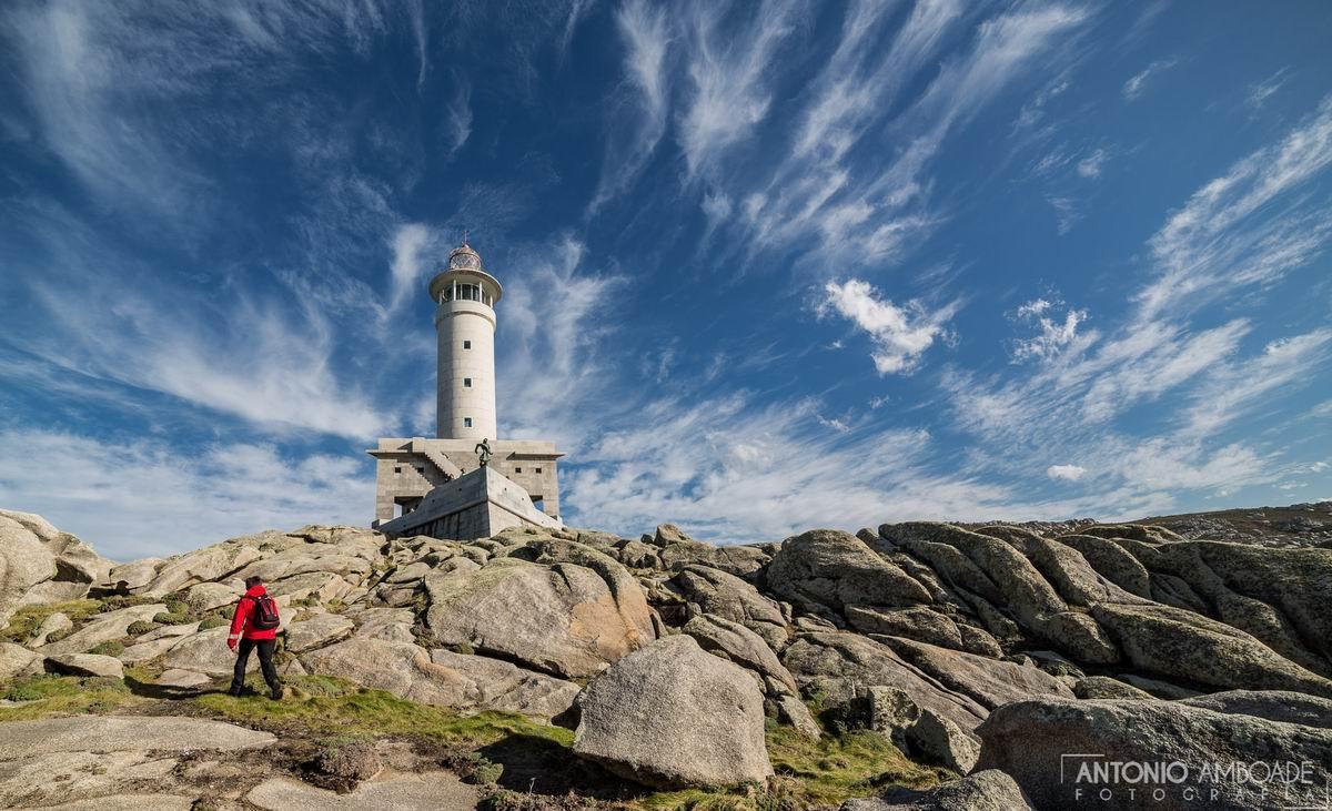 El faro de Punta Nariga. en Malpica