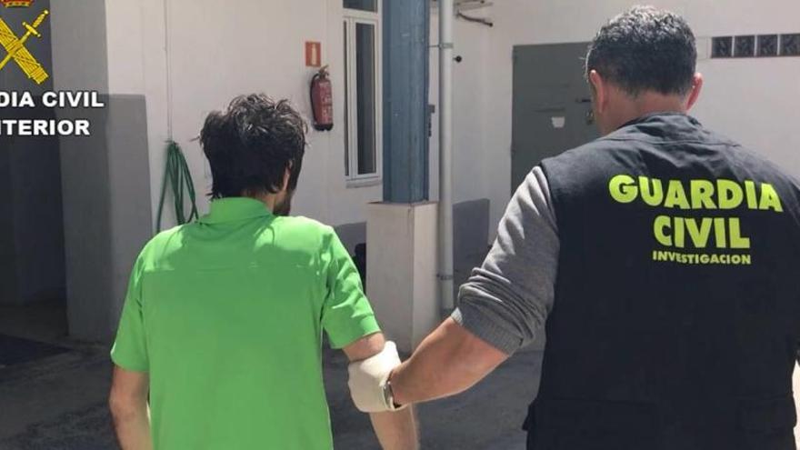 Detenidos en Sant Joan por robar bicicletas bajo pedido para enviar a Argelia