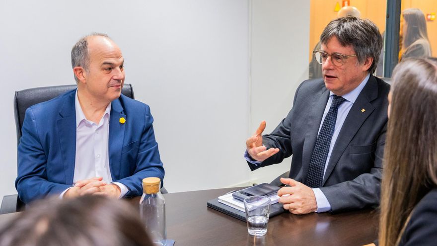 Feijóo rechaza reunirse con Puigdemont para buscar los votos de Junts en una moción de censura a Sánchez