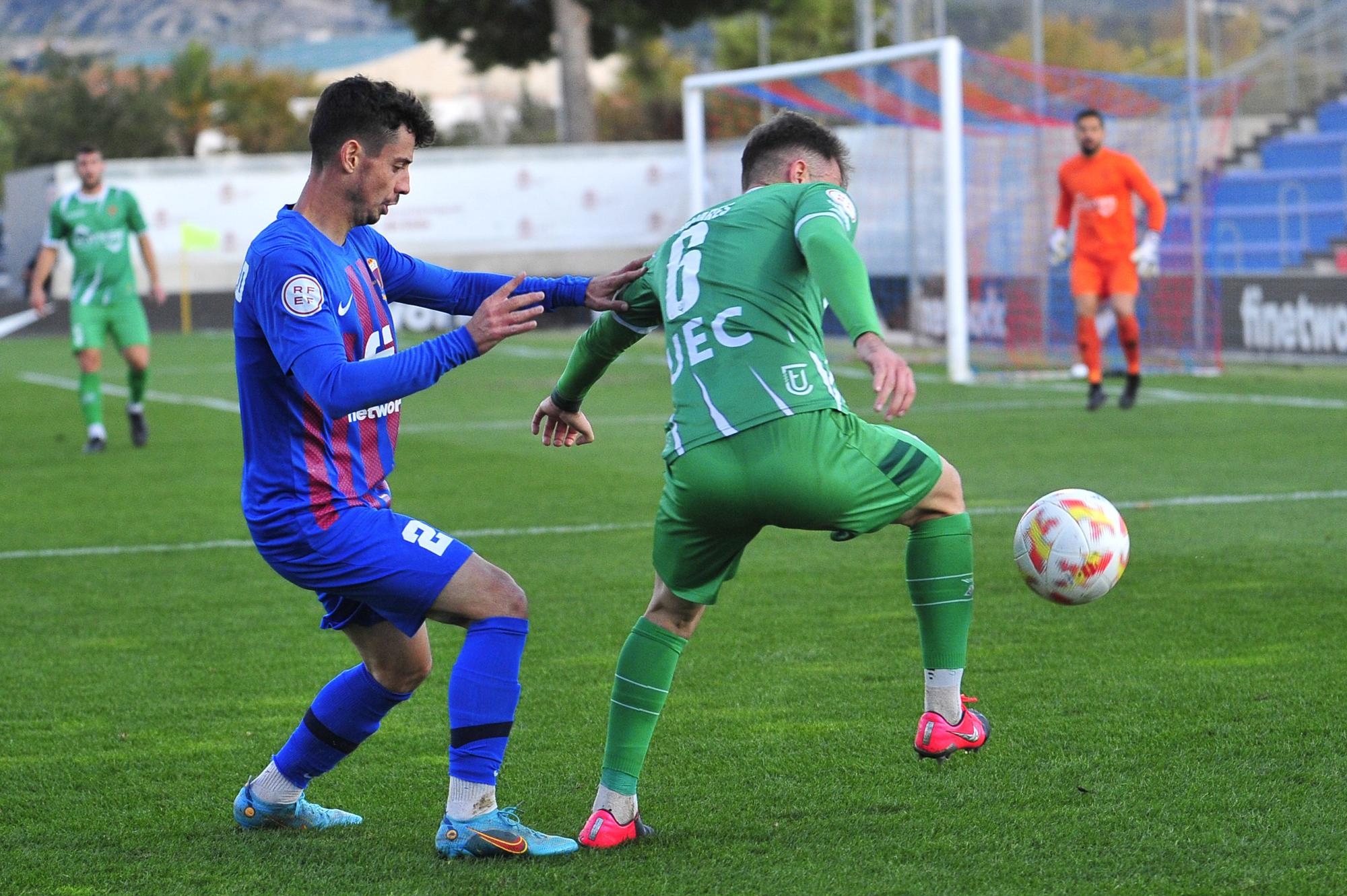 Victoria del Eldense sobre el Cornella en la jornada 12 de Primera RFEF