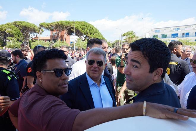 Joan Laporta y Ronaldinho en la inauguración del Paseo de las Estrellas de Castelldefels, en imágenes