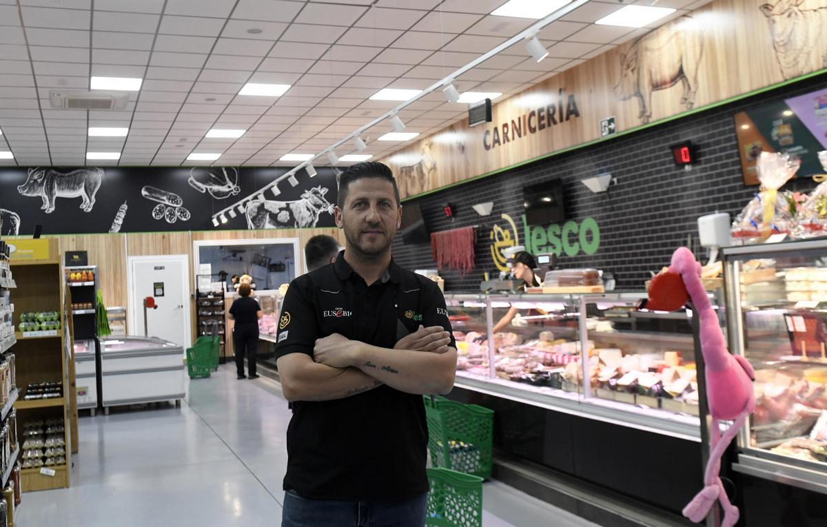 Rauñl Pérez, fundador de la cadena de supermercados Lesco.
