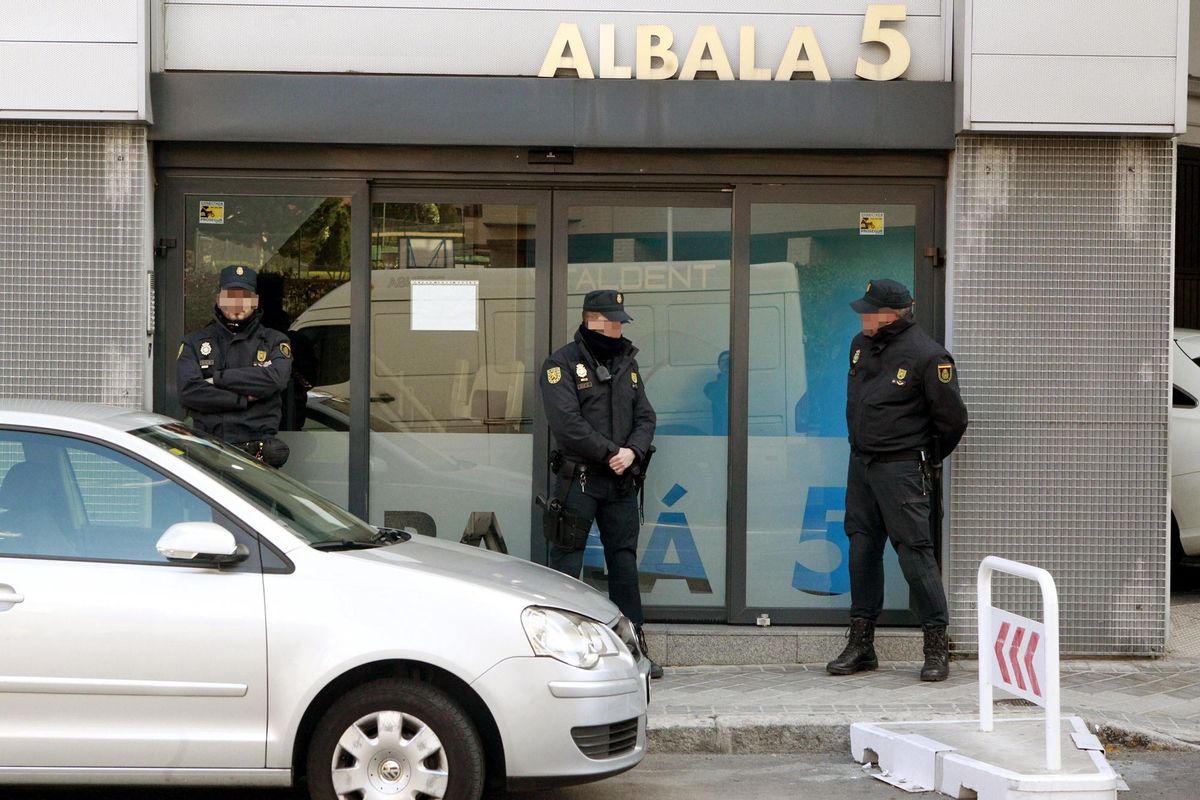 L’expropietari de Vitaldent nega tenir relació amb els títols falsificats L’expropietari de Vitaldent nega tenir relació amb els títols falsificats