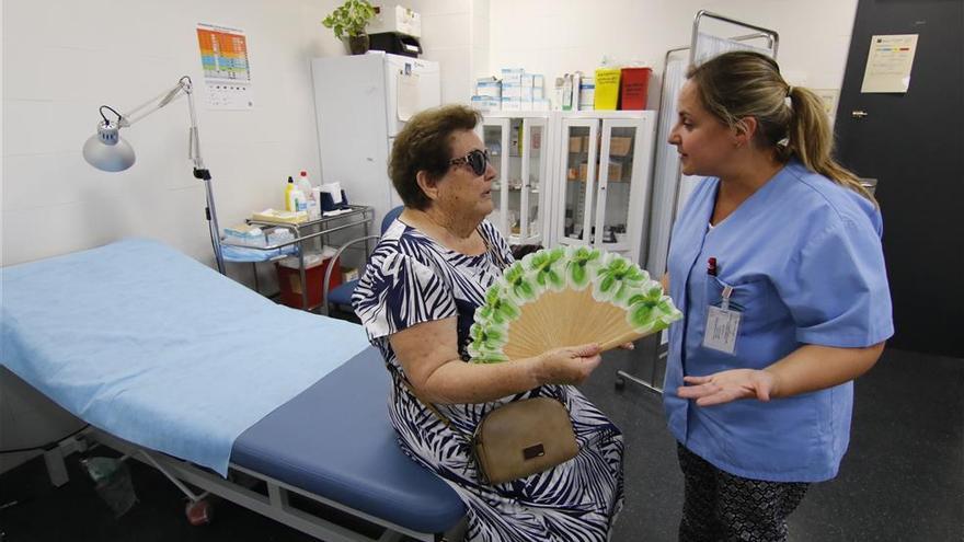 Ofrecen sueldos de 1.400 € al mes para captar enfermeros este verano para Castellón