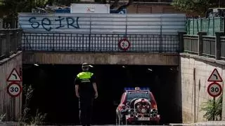 La rotura de una tubería dificulta el acceso a las Urgencias del hospital Miguel Servet de Zaragoza