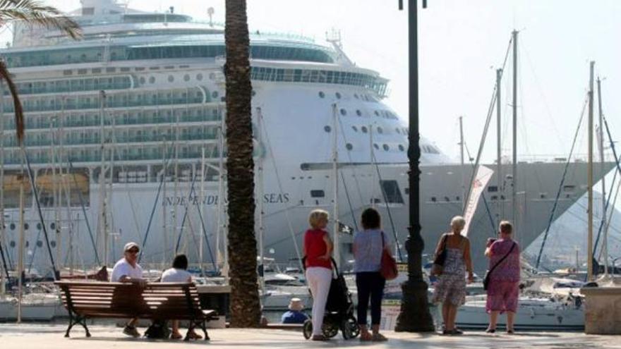 El turismo de cruceros es clave en el crecimiento de visitantes.