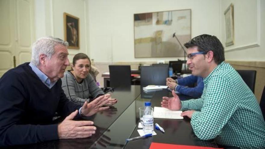 Sueca recaba apoyos para convertir el molino en un museo temático del arroz