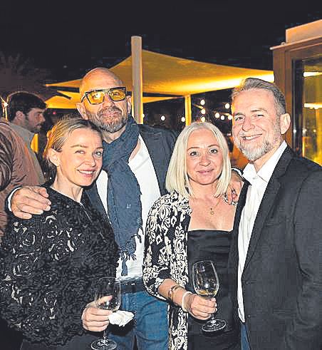 Carolina, Jose, Cristina y Esteban.
