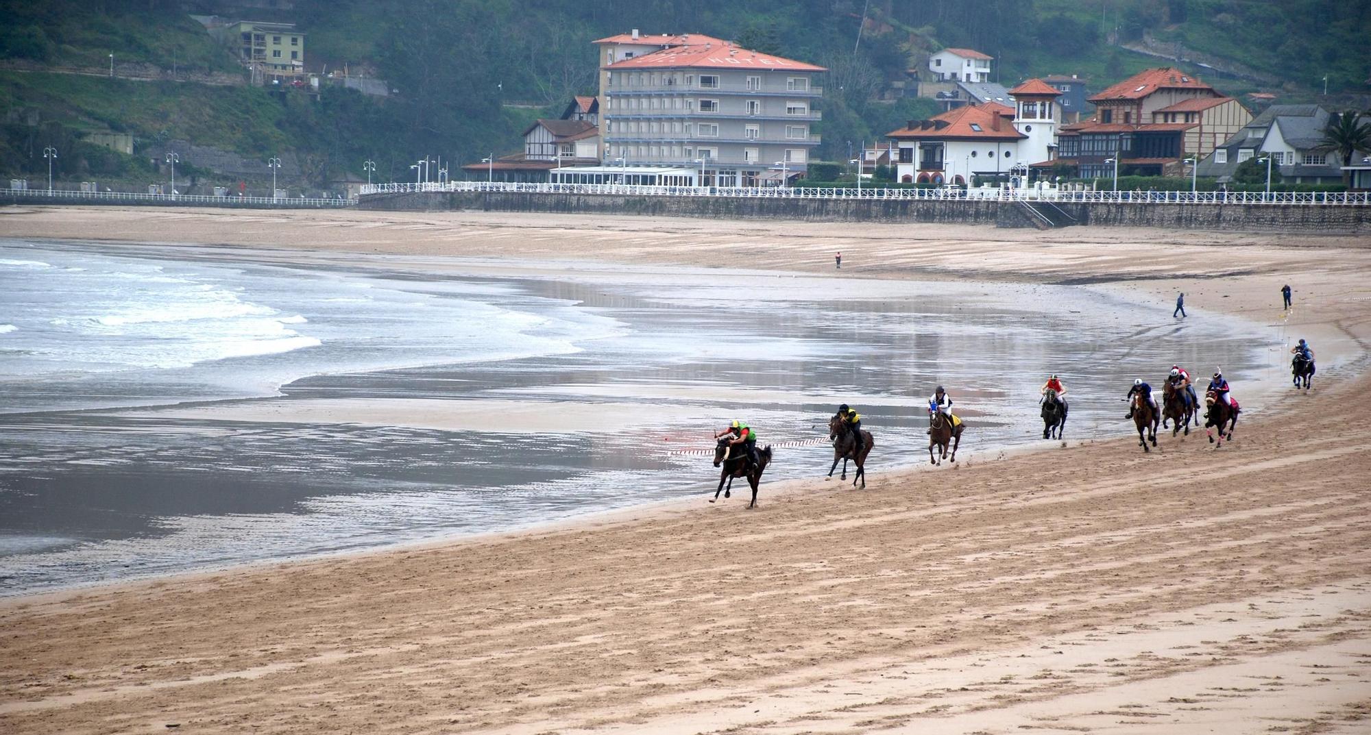 Carreras de caballos "Playa de Ribadesella"