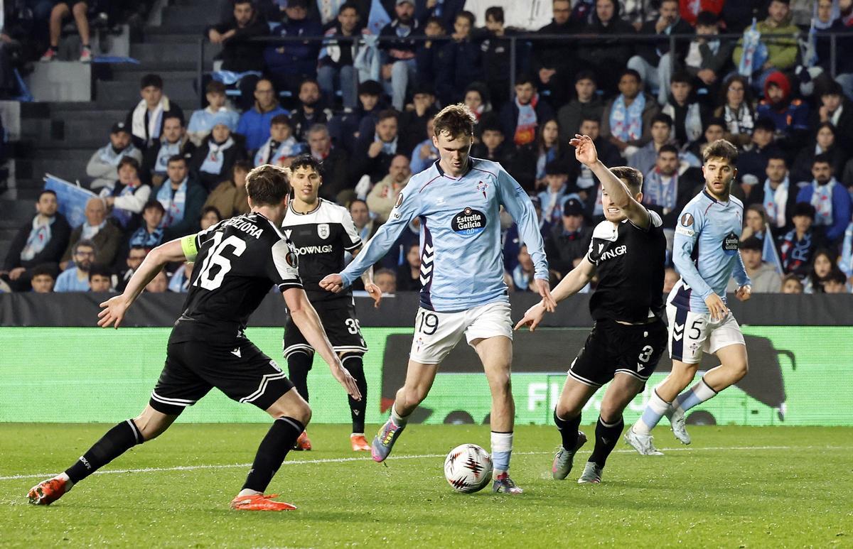 Balaídos vive otra gran noche europea: las mejores fotos del Celta-PAOK