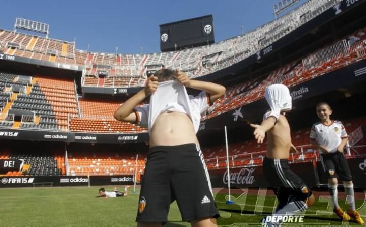 Si participaste en 'Yo pisé Mestalla' búscate en nuestra galería del martes